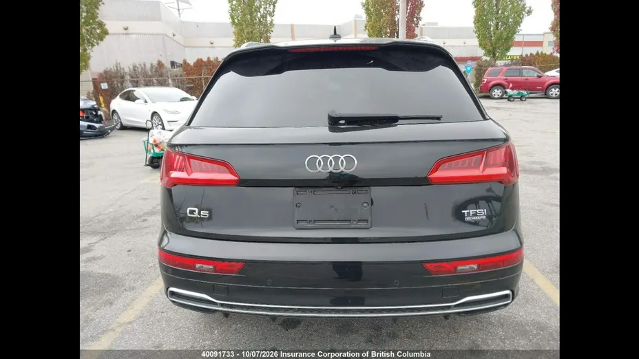 AUDI Q5 -
