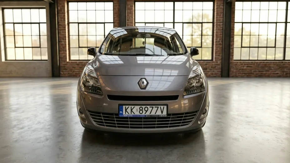 RENAULT Grand Scenic -