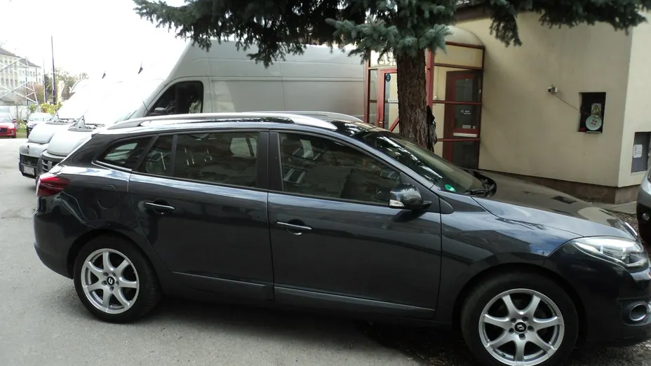RENAULT Megane -