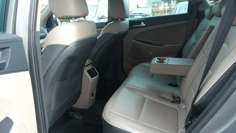 HYUNDAI Tucson -