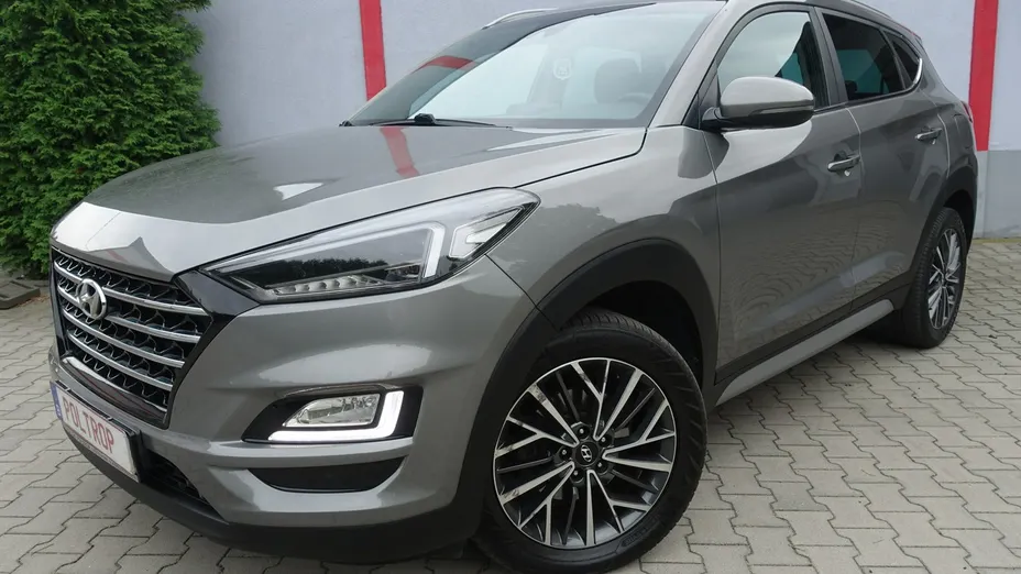 HYUNDAI Tucson -
