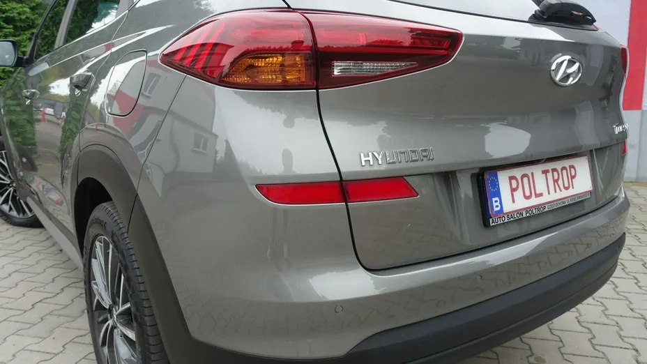 HYUNDAI Tucson -