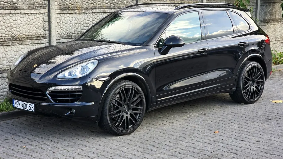 PORSCHE Cayenne -