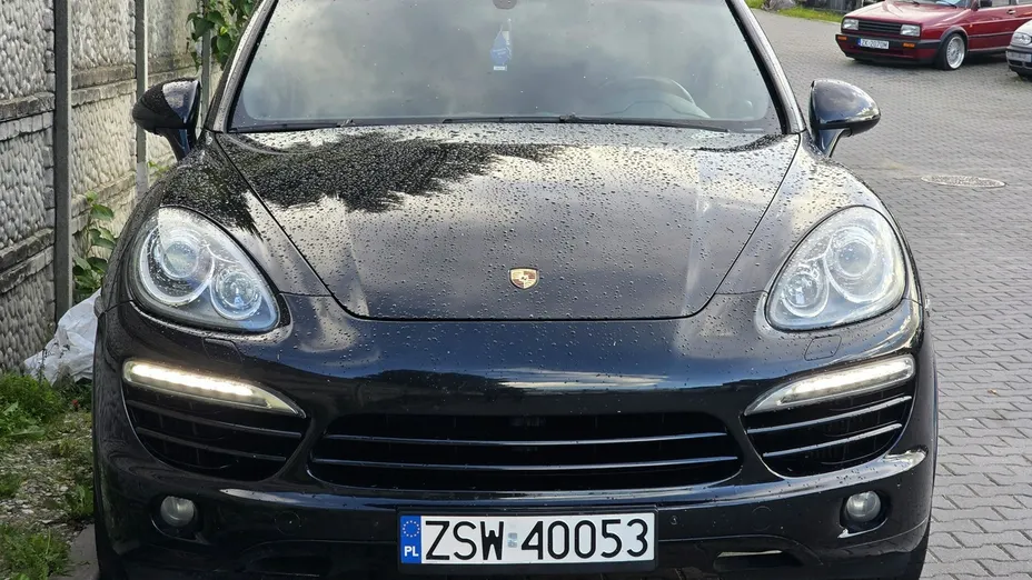 PORSCHE Cayenne -