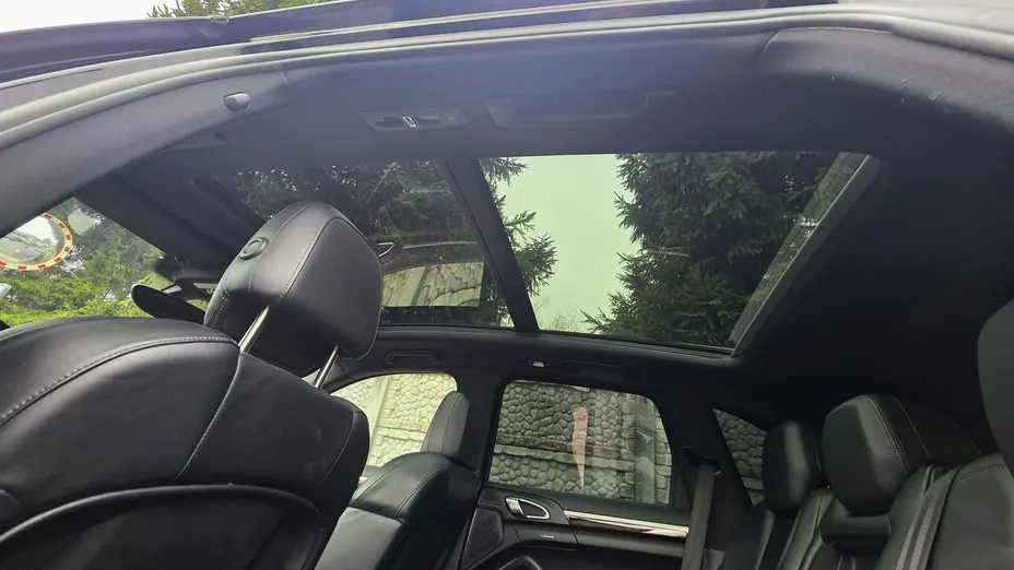 PORSCHE Cayenne -