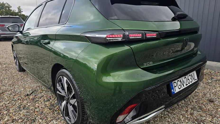 PEUGEOT 308 -