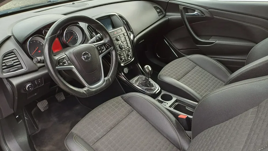 OPEL Astra -