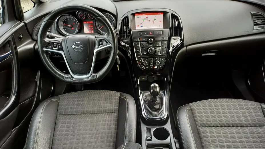 OPEL Astra -