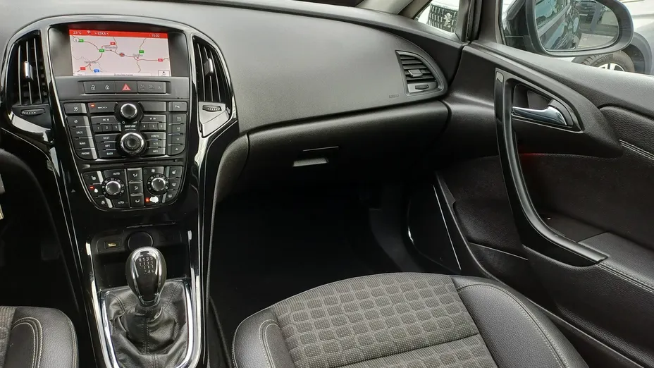 OPEL Astra -