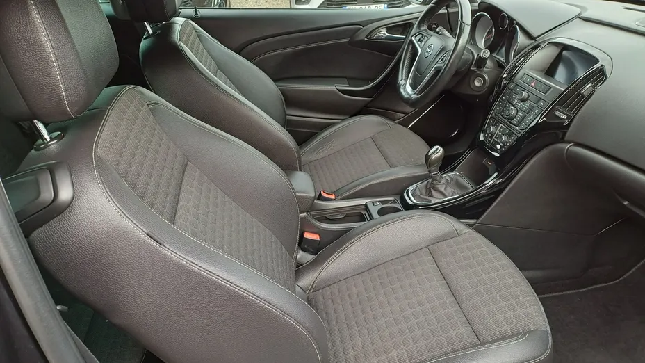 OPEL Astra -
