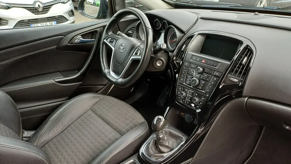 OPEL Astra -