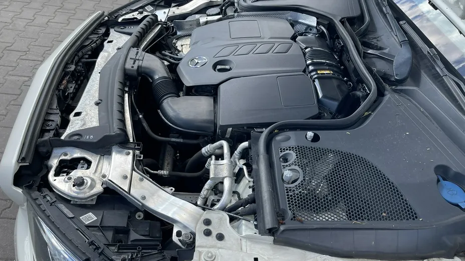 MERCEDES-BENZ E Klasa -