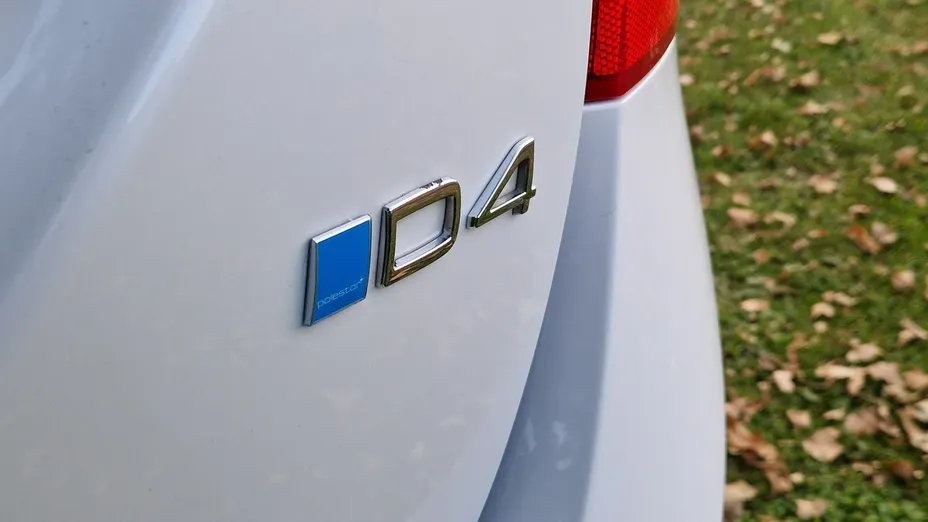 VOLVO V60 -