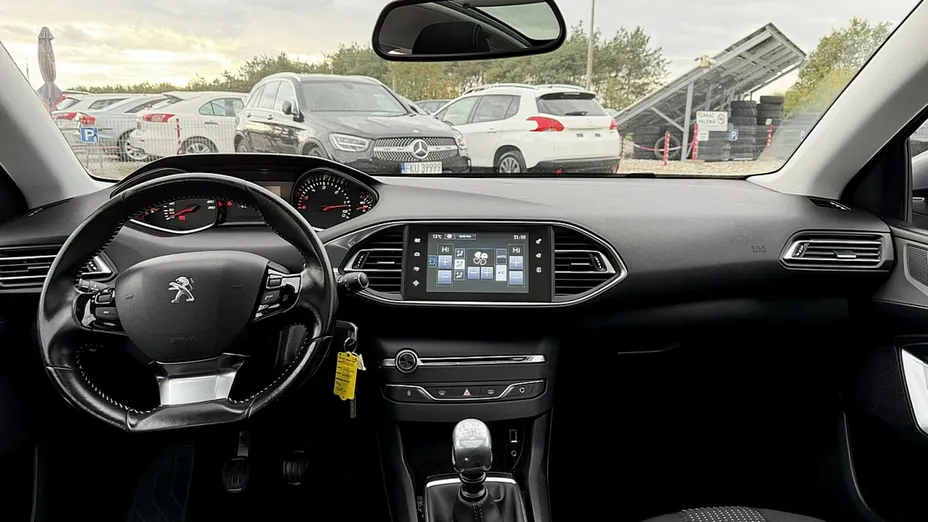 PEUGEOT 308 -