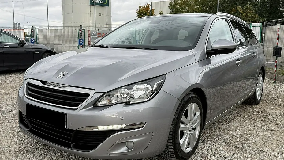 PEUGEOT 308 -