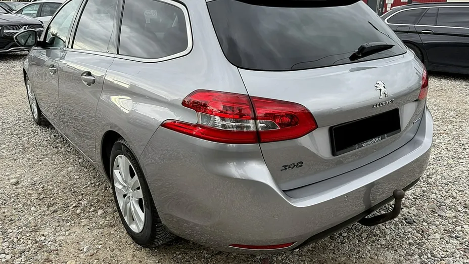 PEUGEOT 308 -