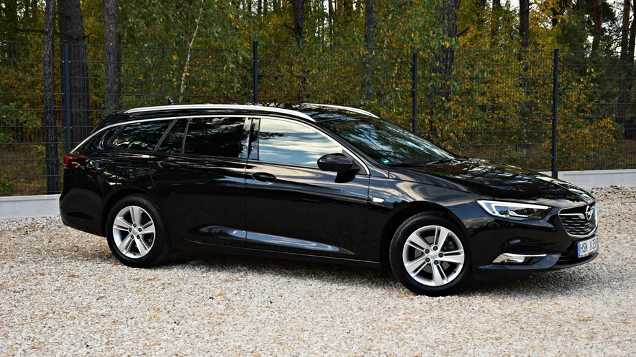OPEL Insignia -