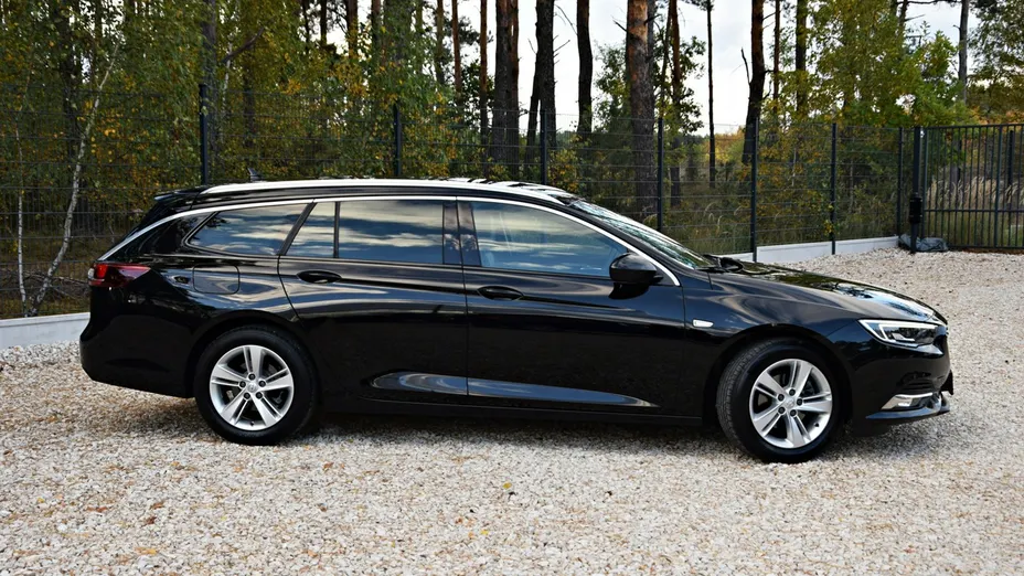 OPEL Insignia -