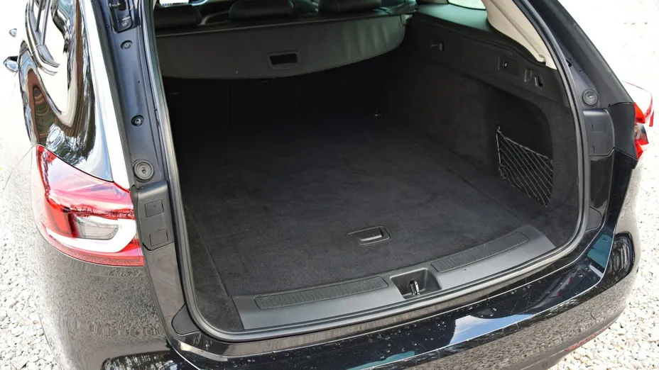 OPEL Insignia -