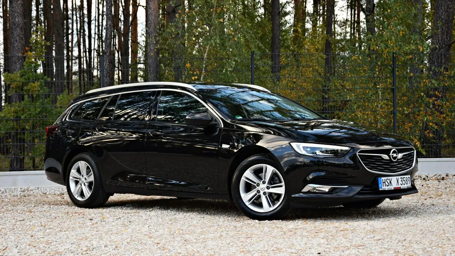 OPEL Insignia -