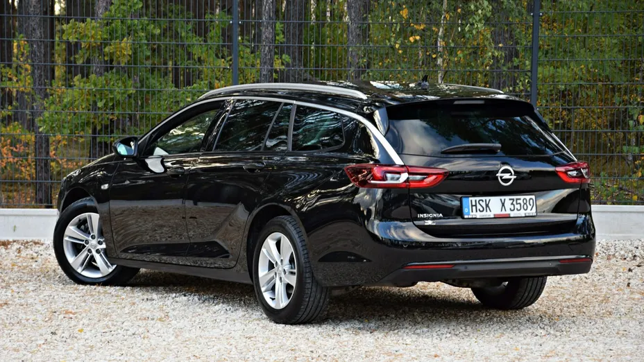 OPEL Insignia -