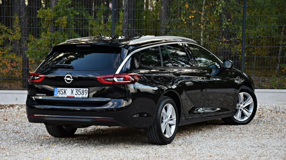 OPEL Insignia -