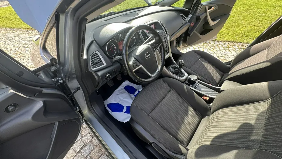 OPEL Astra -