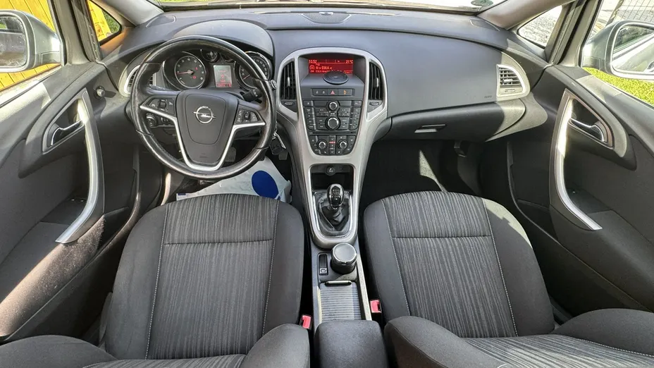 OPEL Astra -