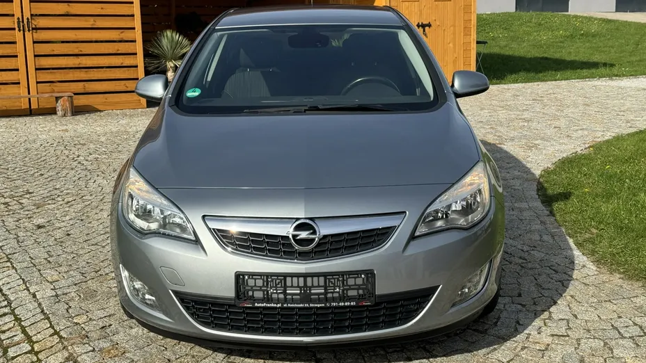 OPEL Astra -