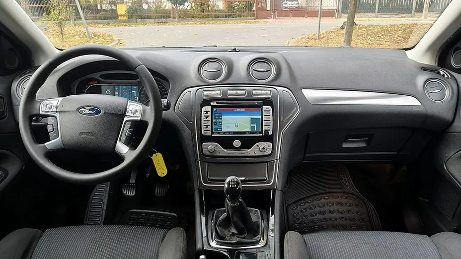 FORD Mondeo -