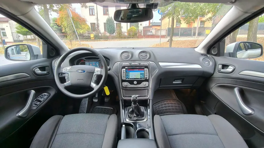 FORD Mondeo -