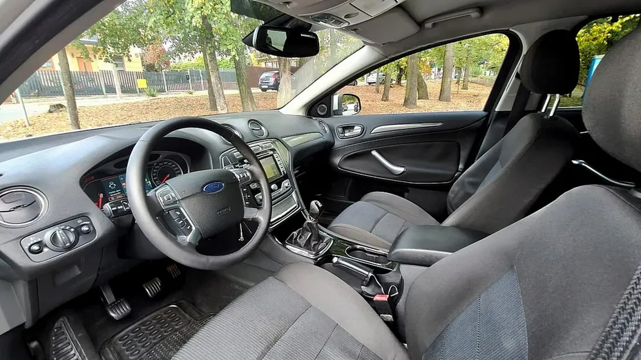 FORD Mondeo -