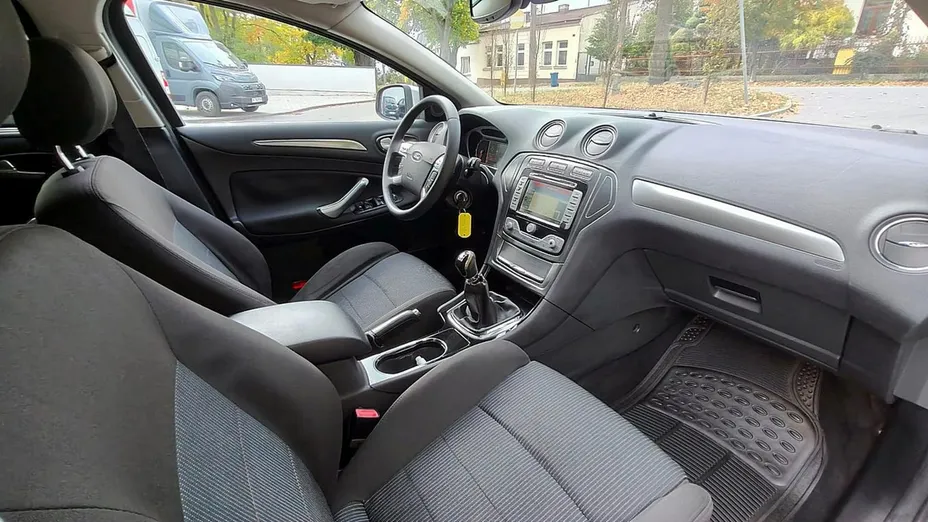 FORD Mondeo -