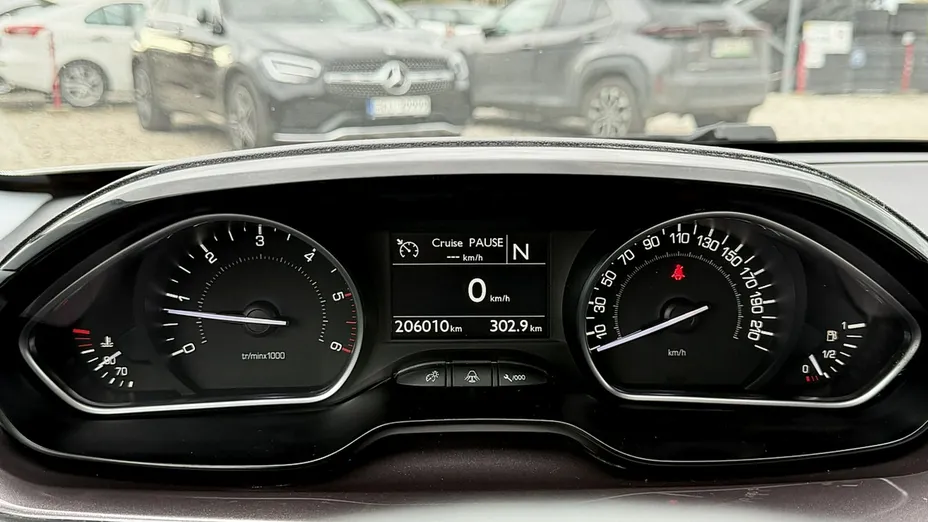 PEUGEOT 2008 -