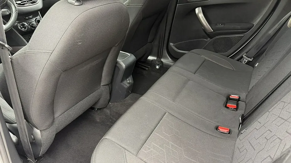 PEUGEOT 2008 -
