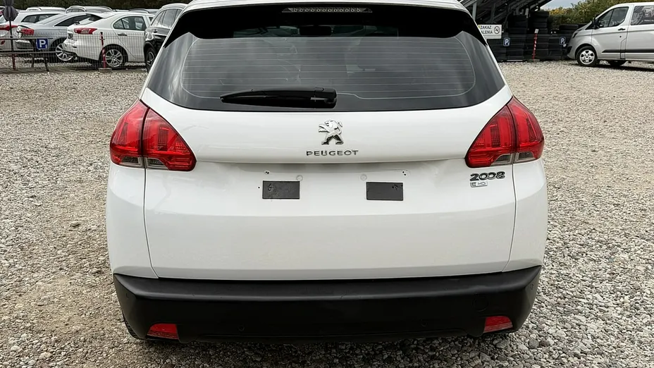 PEUGEOT 2008 -