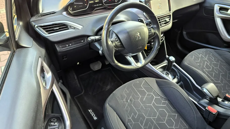 PEUGEOT 2008 -