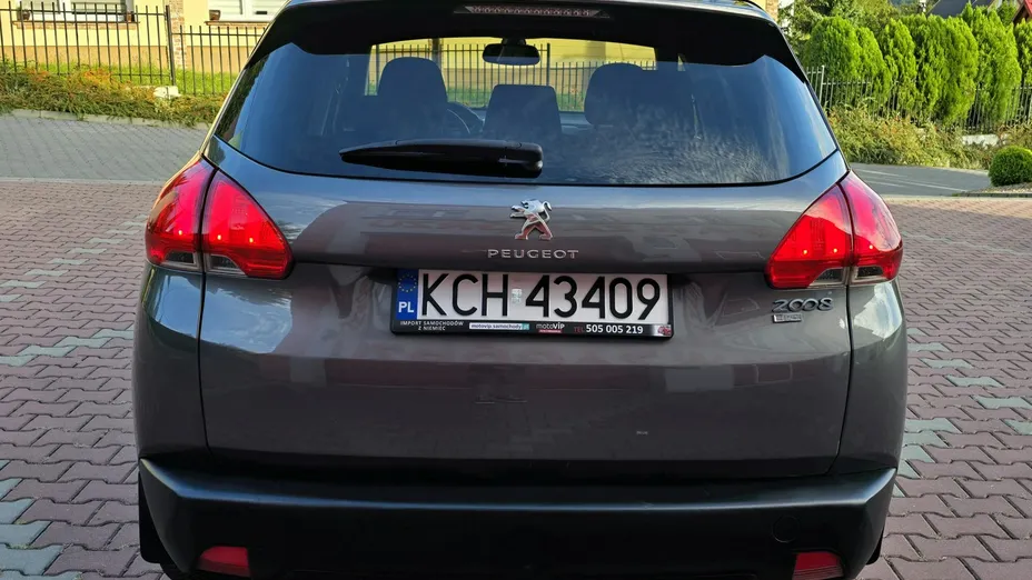 PEUGEOT 2008 -