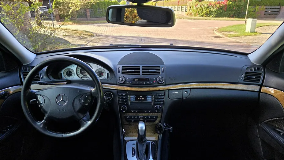 MERCEDES-BENZ E Klasa -