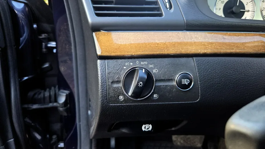 MERCEDES-BENZ E Klasa -