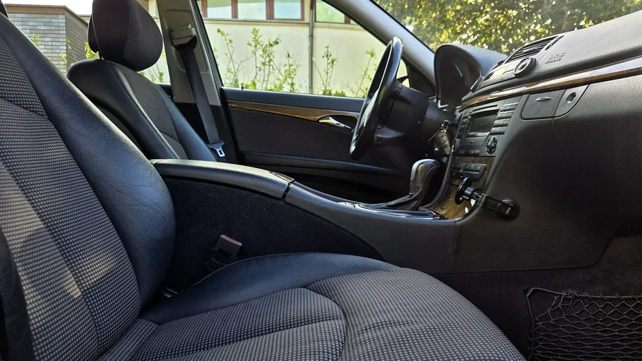 MERCEDES-BENZ E Klasa -