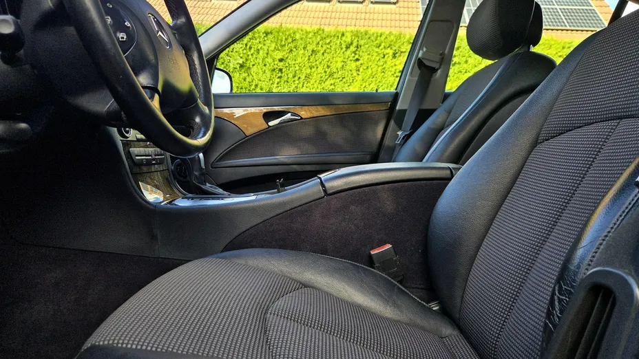 MERCEDES-BENZ E Klasa -