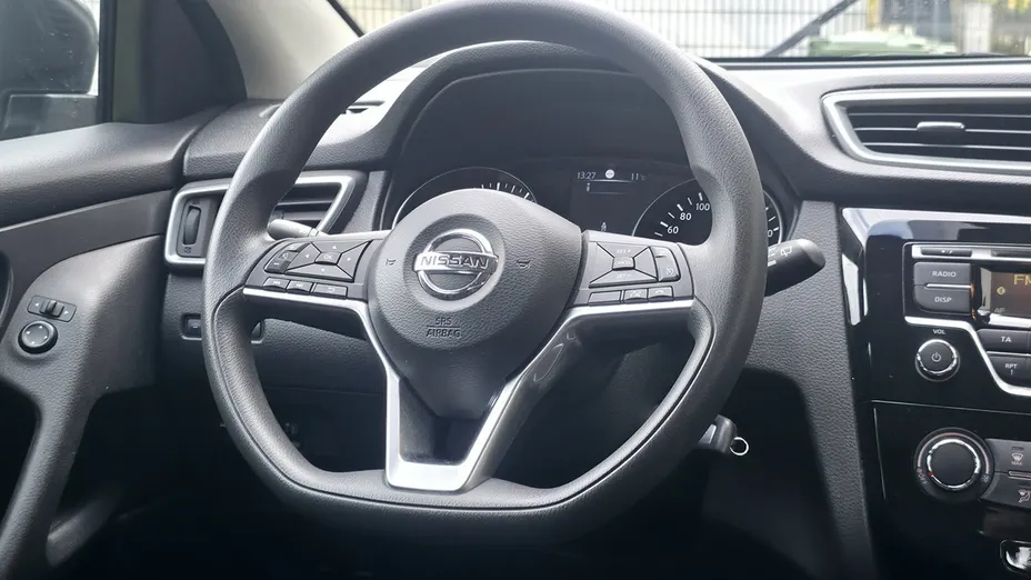 NISSAN Qashqai -