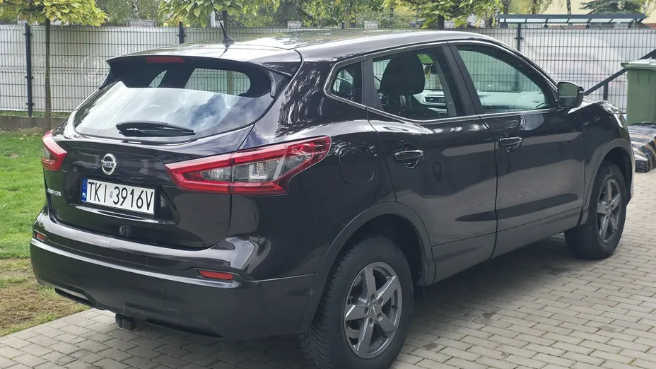 NISSAN Qashqai -