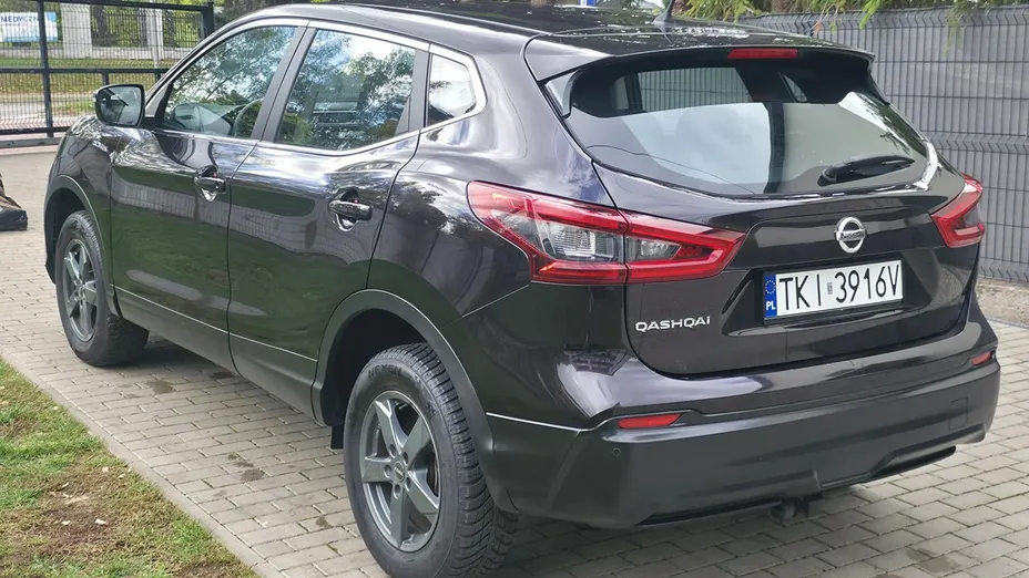 NISSAN Qashqai -