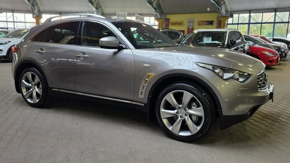 INFINITI EX -