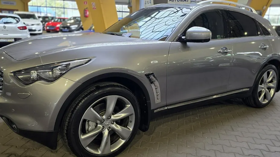 INFINITI EX -