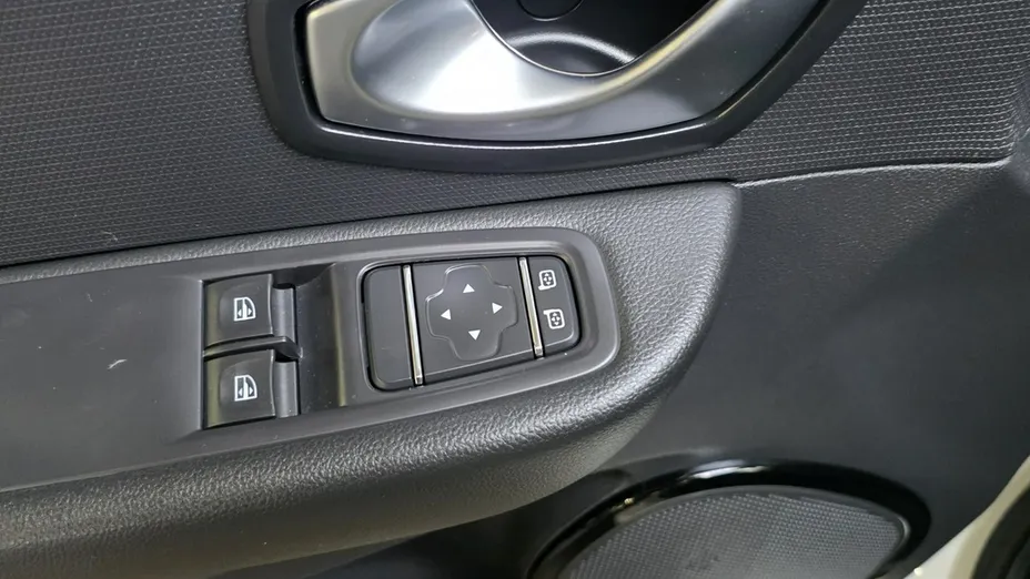 RENAULT Clio -
