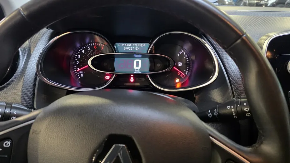 RENAULT Clio -