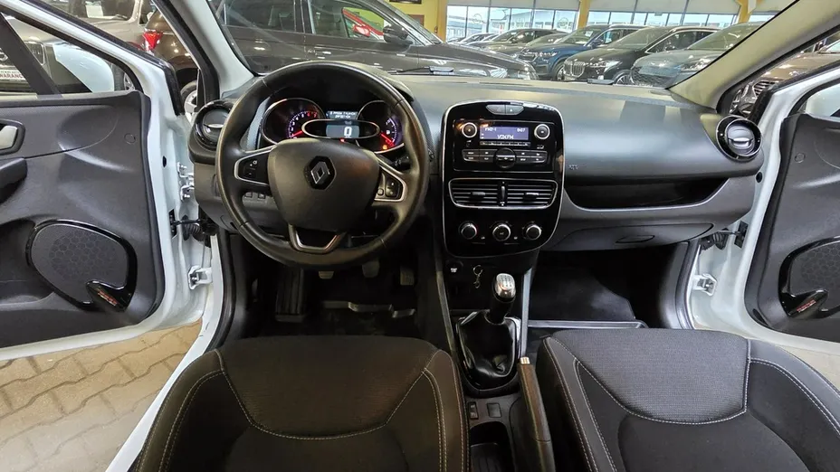 RENAULT Clio -